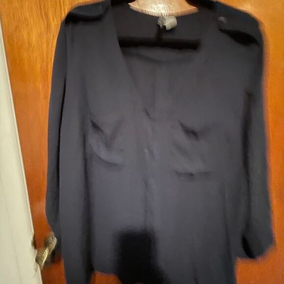 Navy Blouse with Pockets and Buttoned Detail - Picture 5 of 5